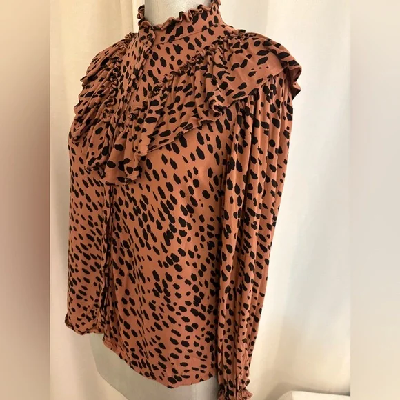 ZARA Animal Print Ruffle Blouse Blush Long Sleeve Button-Up Sz Small - Picture 6 of 13